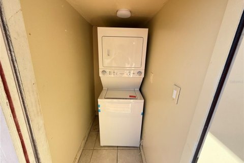 Condominio en alquiler en Land O' Lakes, Florida, 2 dormitorios, 74.32 m2 № 1882758 - foto 9