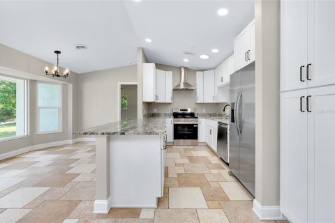 House in Englewood, Florida 4 bedrooms, 187.66 sq.m. № 1795072 - photo 9