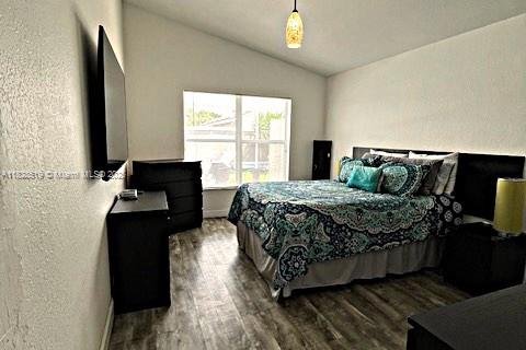 House in Homestead, Florida 3 bedrooms, 138.8 sq.m. № 1979896 - photo 10