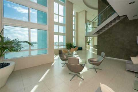 Copropriété à louer à Miami, Floride: 2 chambres, 128.02 m2 № 1949265 - photo 22