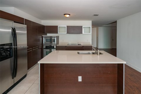 Copropriété à louer à Miami, Floride: 2 chambres, 128.02 m2 № 1949265 - photo 9
