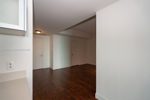 Copropriété à louer à Miami, Floride: 2 chambres, 128.02 m2 № 1949265 - photo 6