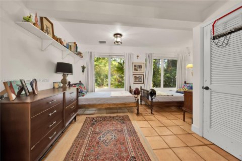Casa en venta en Miami, Florida, 5 dormitorios, 276.85 m2 № 1983137 - foto 29