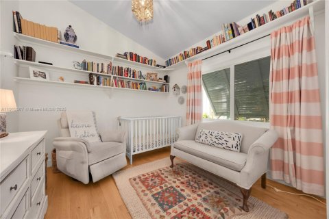 Casa en venta en Miami, Florida, 5 dormitorios, 276.85 m2 № 1983137 - foto 28
