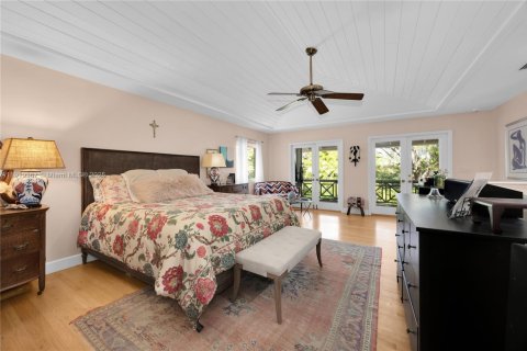 Casa en venta en Miami, Florida, 5 dormitorios, 276.85 m2 № 1983137 - foto 20