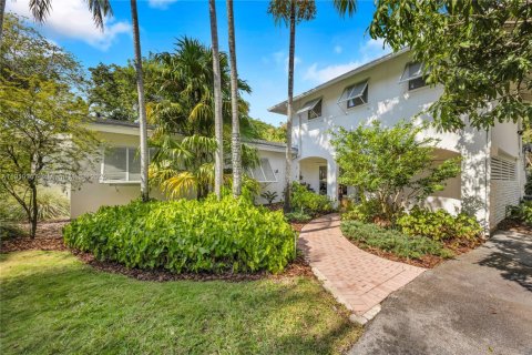 Casa en venta en Miami, Florida, 5 dormitorios, 276.85 m2 № 1983137 - foto 2