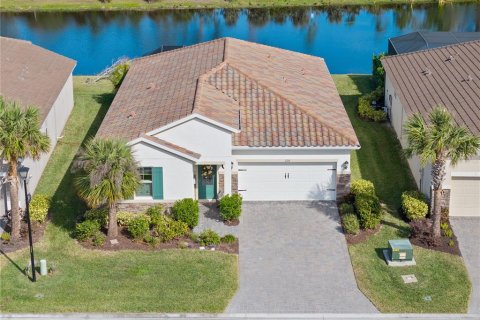 House in Nokomis, Florida 3 bedrooms, 186.36 sq.m. № 1907474 - photo 1