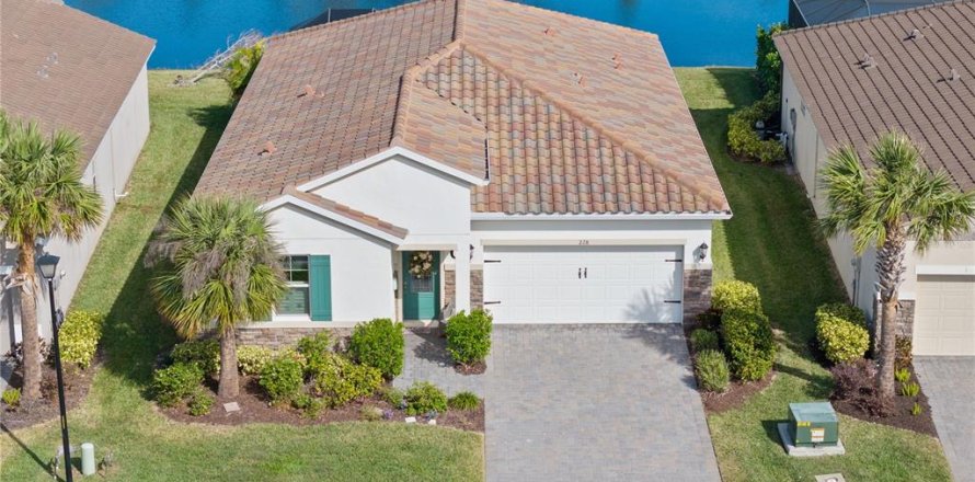 House in Nokomis, Florida 3 bedrooms, 186.36 sq.m. № 1907474