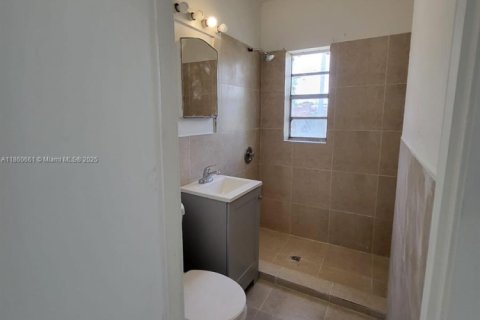 Villa ou maison à louer à Miami, Floride: 2 chambres, 111.95 m2 № 1889742 - photo 7