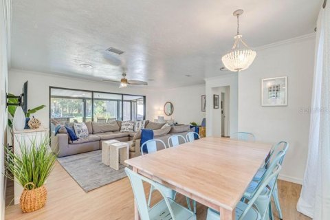 Casa en venta en Crystal River, Florida, 3 dormitorios, 139.45 m2 № 1838529 - foto 5