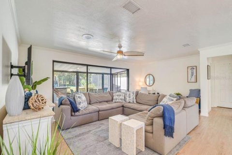 Casa en venta en Crystal River, Florida, 3 dormitorios, 139.45 m2 № 1838529 - foto 6