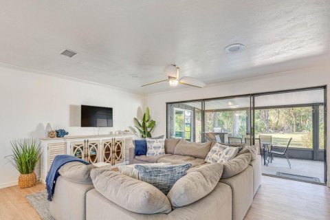 Casa en venta en Crystal River, Florida, 3 dormitorios, 139.45 m2 № 1838529 - foto 7