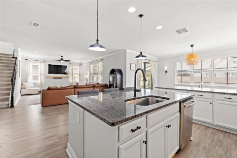 Villa ou maison à vendre à Davenport, Floride: 4 chambres, 246.75 m2 № 2149992 - photo 14
