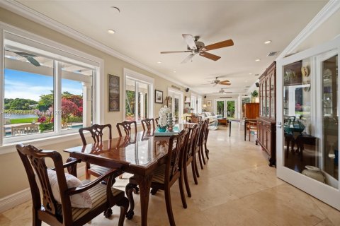 House in Pinecrest, Florida 5 bedrooms, 314.85 sq.m. № 2067706 - photo 7