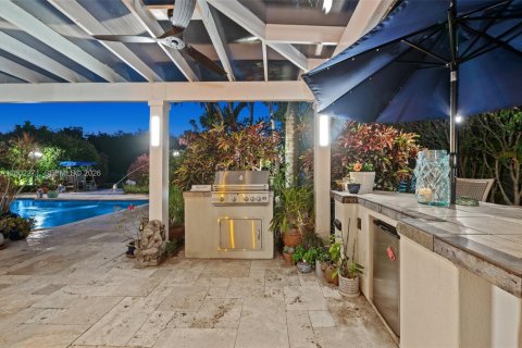 House in Pinecrest, Florida 5 bedrooms, 314.85 sq.m. № 2067706 - photo 21