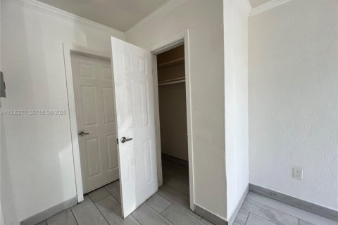 Apartment in Miami, Florida № 1994309 - photo 7