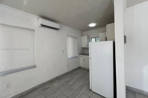 Apartment in Miami, Florida № 1994309 - photo 3