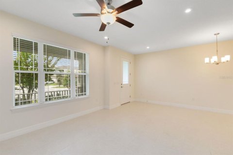 Townhouse in Kissimmee, Florida 3 bedrooms, 148.92 sq.m. № 2380804 - photo 7