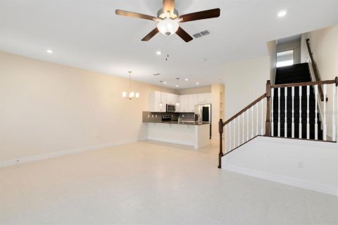 Townhouse in Kissimmee, Florida 3 bedrooms, 148.92 sq.m. № 2380804 - photo 8