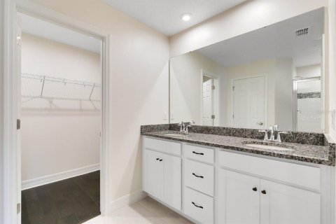 Townhouse in Kissimmee, Florida 3 bedrooms, 148.92 sq.m. № 2380804 - photo 11
