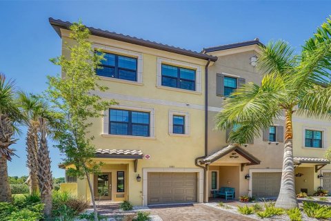 Condominio en alquiler en Sarasota, Florida, 3 dormitorios, 165.18 m2 № 1361834 - foto 1