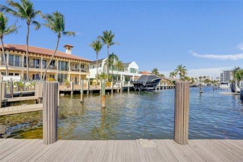 Villa ou maison à Fort Lauderdale, Floride 4 chambres, 218.23 m2 № 2089784