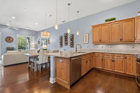 Touwnhouse à vendre à Venice, Floride: 2 chambres, 164.16 m2 № 2232140 - photo 12