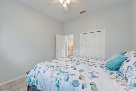 House in Bradenton, Florida 3 bedrooms, 196.67 sq.m. № 2223814 - photo 23