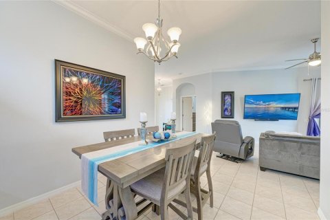 House in Bradenton, Florida 3 bedrooms, 196.67 sq.m. № 2223814 - photo 8