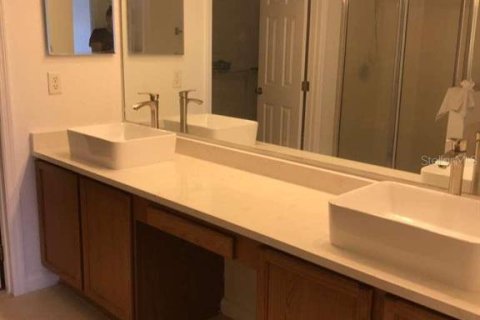 Townhouse in Kissimmee, Florida 3 bedrooms, 181.81 sq.m. № 2383404 - photo 16
