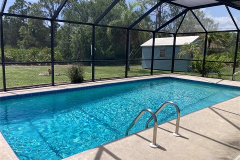 Casa en venta en Port Charlotte, Florida, 3 dormitorios, 116.78 m2 № 2200479 - foto 15