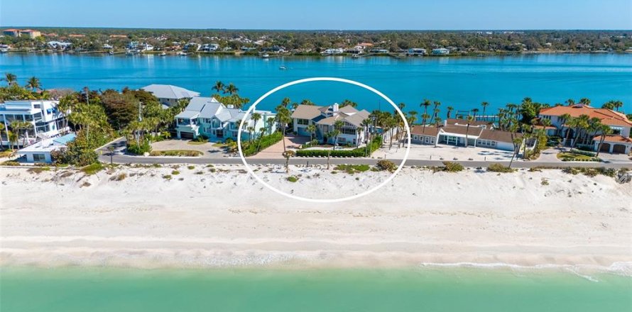 Villa ou maison à Nokomis, Floride 4 chambres, 519.32 m2 № 2405272