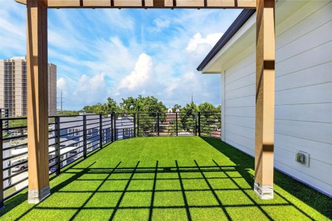 Touwnhouse à vendre à Tampa, Floride: 5 chambres, 331.1 m2 № 2236303 - photo 17