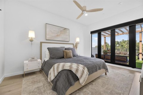 Touwnhouse à vendre à Tampa, Floride: 5 chambres, 331.1 m2 № 2236303 - photo 7