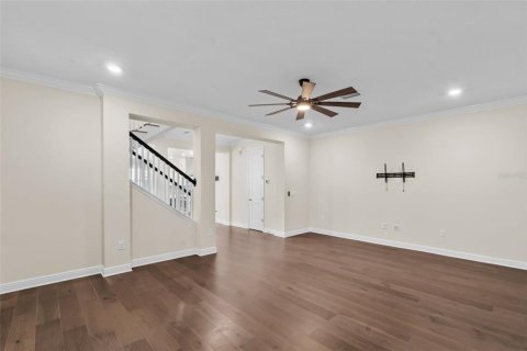 Townhouse in Tampa, Florida 3 bedrooms, 211.82 sq.m. № 2297048 - photo 6