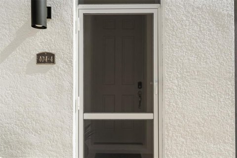 Townhouse in Tampa, Florida 3 bedrooms, 211.82 sq.m. № 2297048 - photo 19