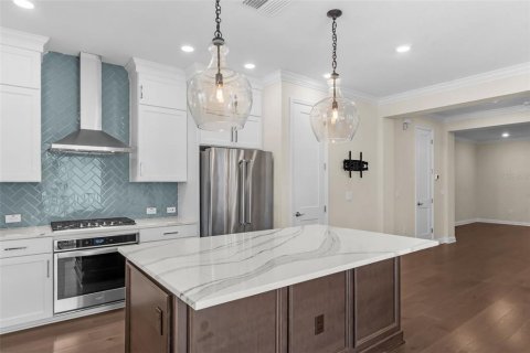 Townhouse in Tampa, Florida 3 bedrooms, 211.82 sq.m. № 2297048 - photo 16