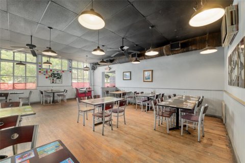 Propiedad comercial en venta en Alachua, Florida, 266.07 m2 № 1919306 - foto 29