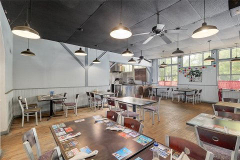 Propiedad comercial en venta en Alachua, Florida, 266.07 m2 № 1919306 - foto 28