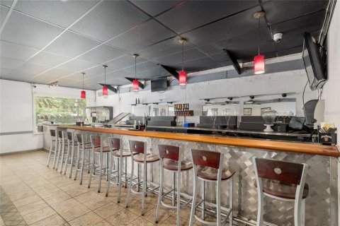 Propiedad comercial en venta en Alachua, Florida, 266.07 m2 № 1919306 - foto 17