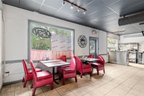Propiedad comercial en venta en Alachua, Florida, 266.07 m2 № 1919306 - foto 18