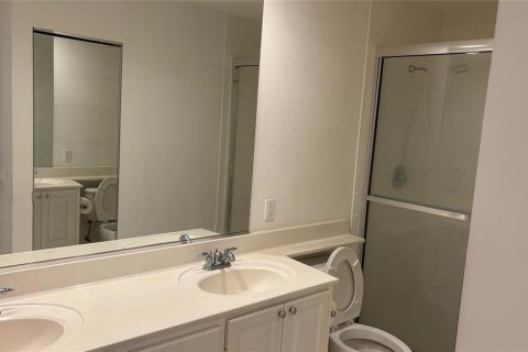 House in Orlando, Florida 2 bedrooms, 158.68 sq.m. № 1906557 - photo 13