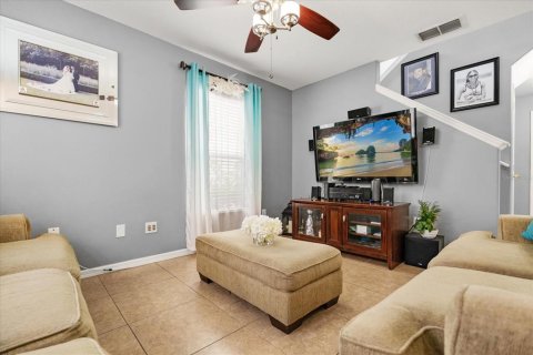 Townhouse in Orlando, Florida 3 bedrooms, 167.13 sq.m. № 1850242 - photo 3