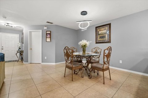 Townhouse in Orlando, Florida 3 bedrooms, 167.13 sq.m. № 1850242 - photo 9