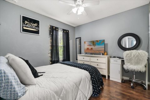 Townhouse in Orlando, Florida 3 bedrooms, 167.13 sq.m. № 1850242 - photo 18