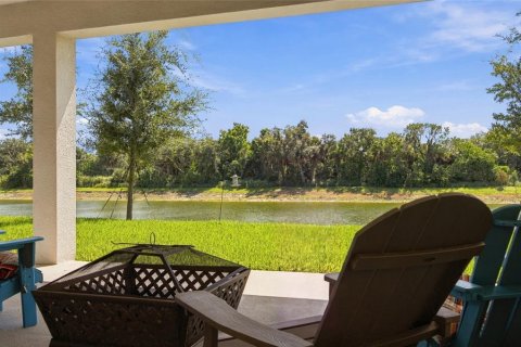 House in Parrish, Florida 4 bedrooms, 252.69 sq.m. № 2395641 - photo 14