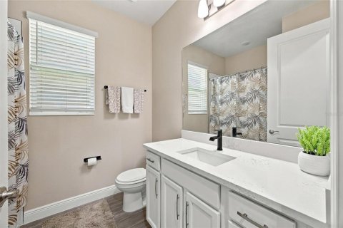 House in Parrish, Florida 4 bedrooms, 252.69 sq.m. № 2395641 - photo 19
