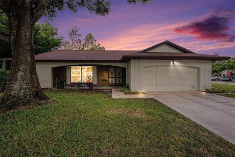 Casa en Hudson, Florida 2 dormitorios, 141.12 m2 № 2114745