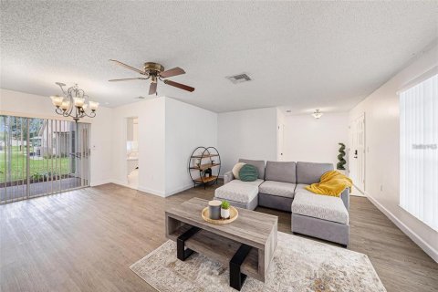 Casa en alquiler en Hudson, Florida, 2 dormitorios, 141.12 m2 № 2114745 - foto 10