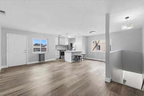 Copropriété à vendre à Winter Haven, Floride: 2 chambres, 79.06 m2 № 2211165 - photo 10